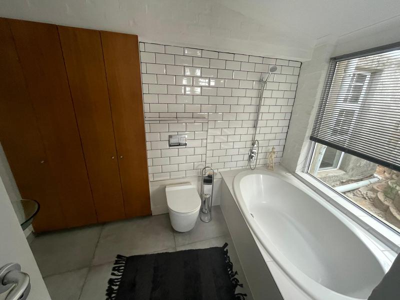 4 Bedroom Property for Sale in Santos Bay Western Cape